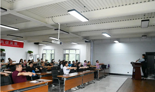 威廉希尔中文网站举办安全健康教育知识讲座​