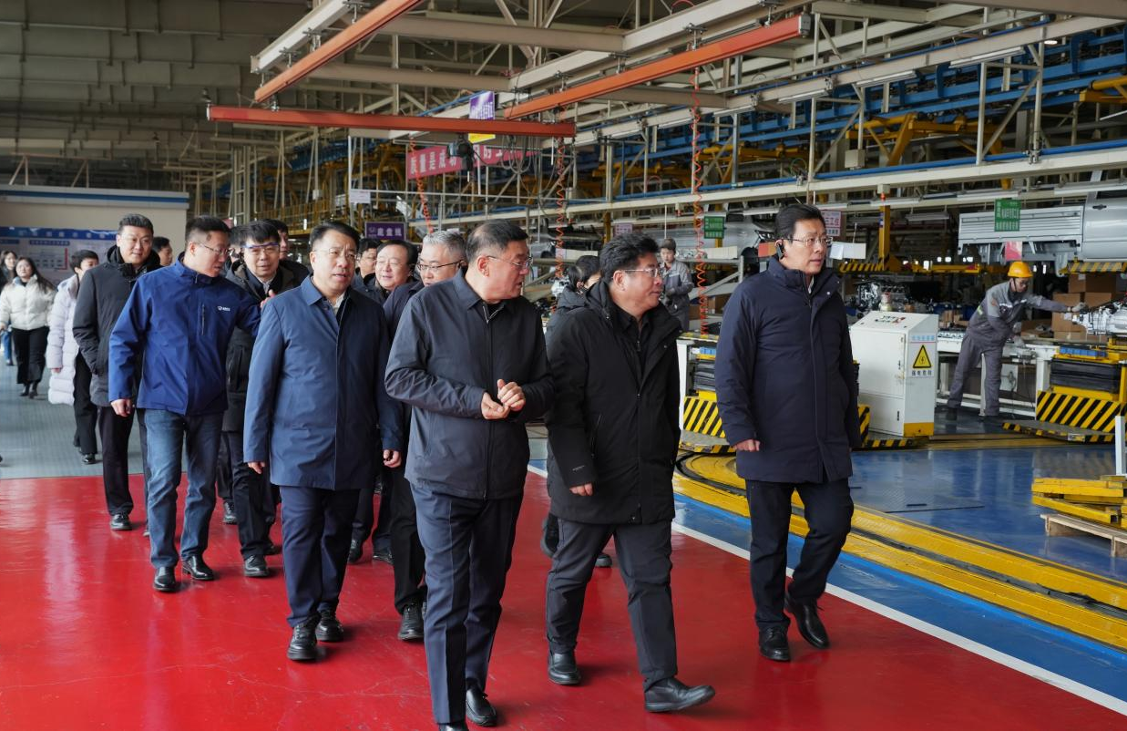 邯郸市党政代表团莅临成功汽车科技集团参观调研