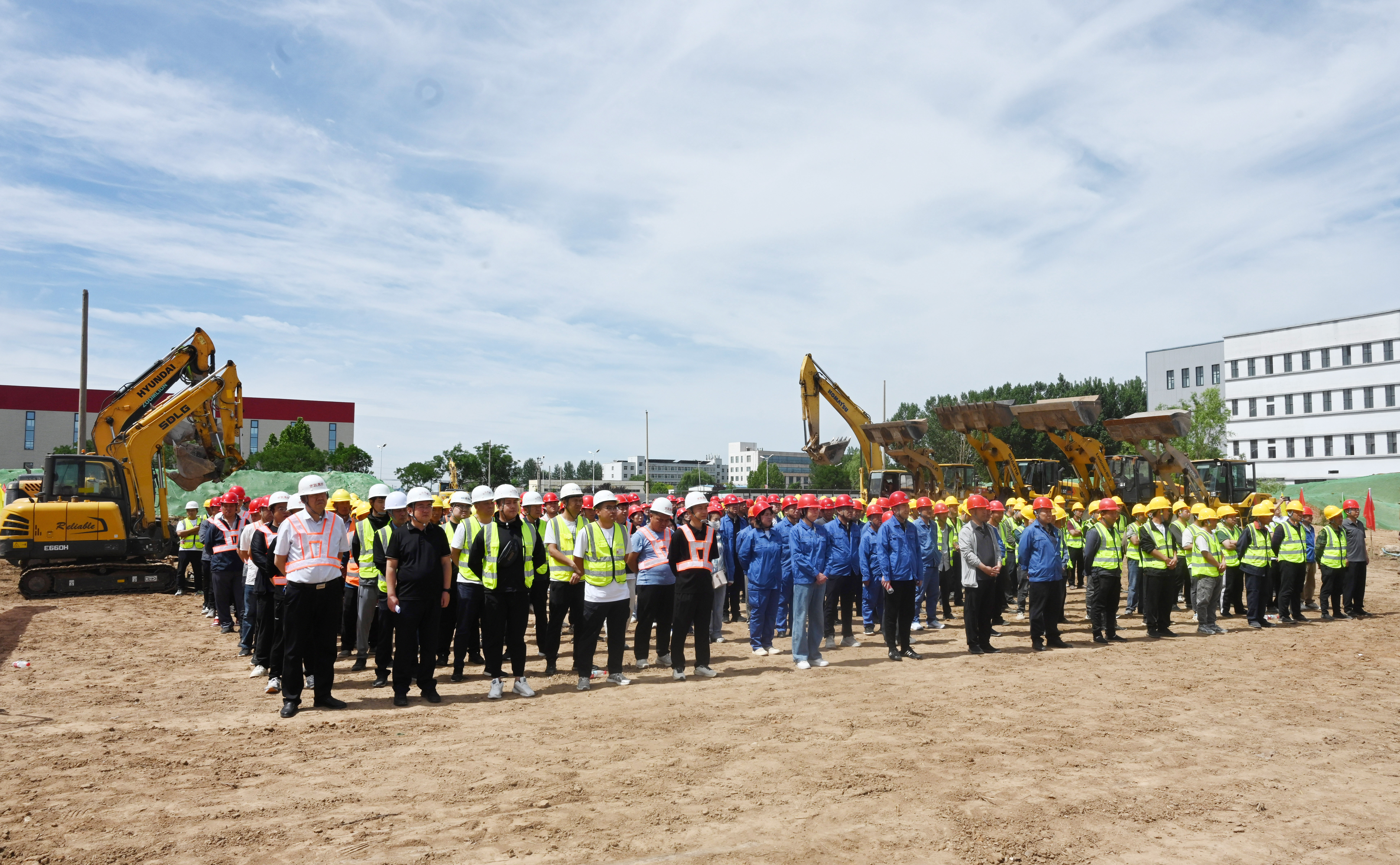 长治市城建重点项目集中开工仪式在威廉希尔中文网站祥和园举行